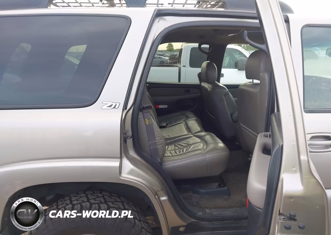 2002 Chevrolet Tahoe Z71 VIN:1GNEK13Z02R276054 - 8