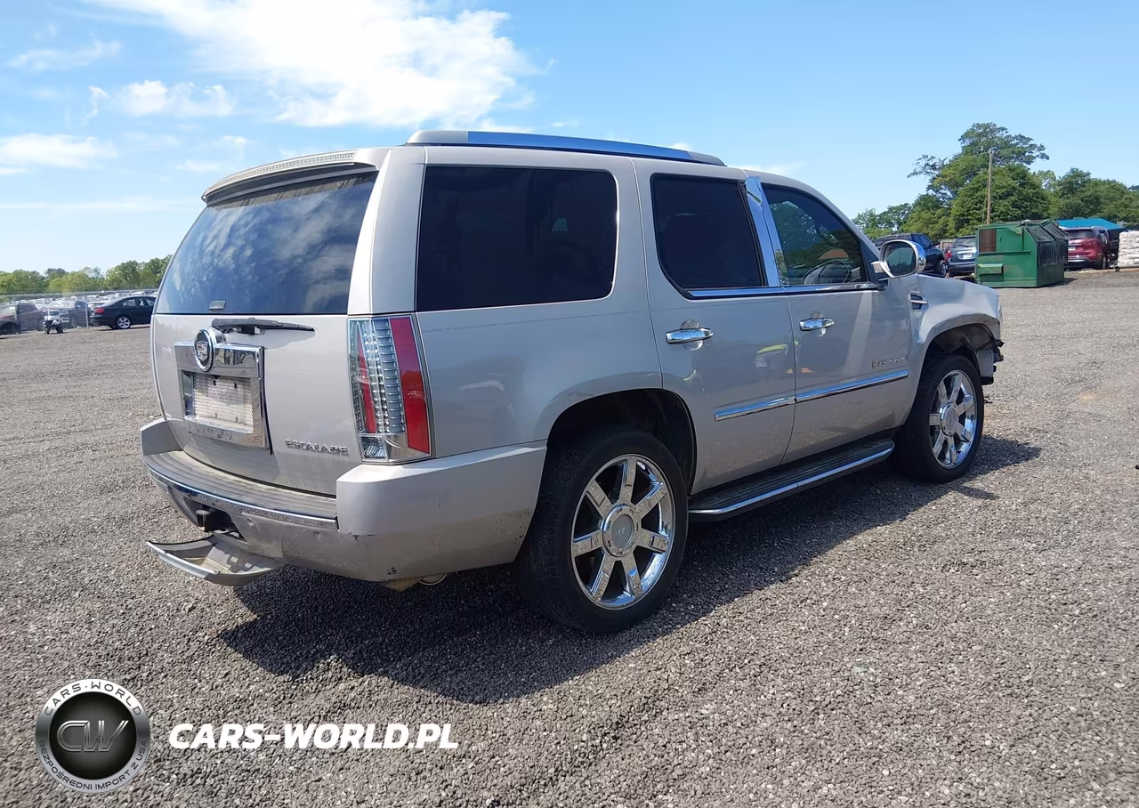 2007 Cadillac Escalade Standard VIN:1GYEC63807R426336 - 4