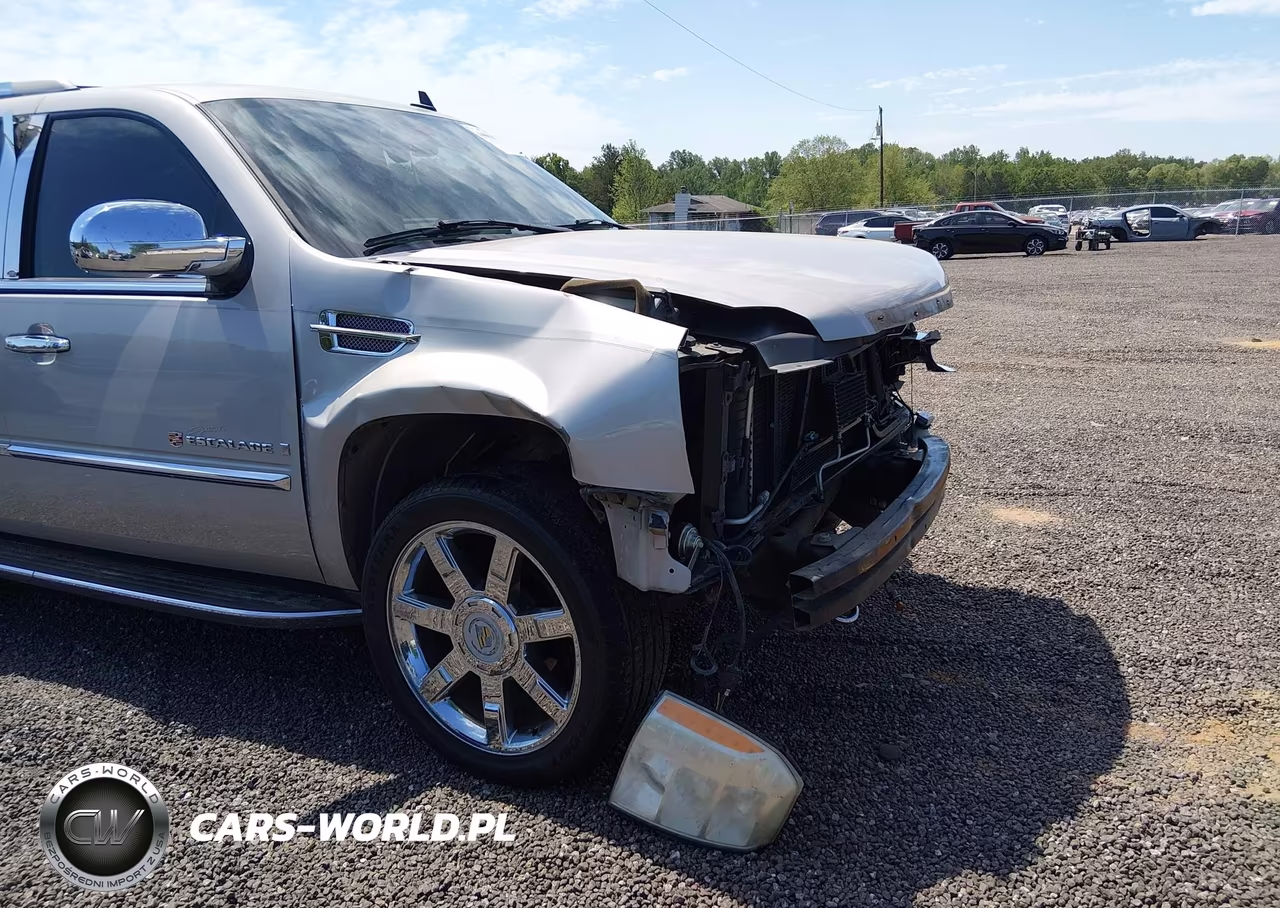 2007 Cadillac Escalade Standard VIN:1GYEC63807R426336 - 6