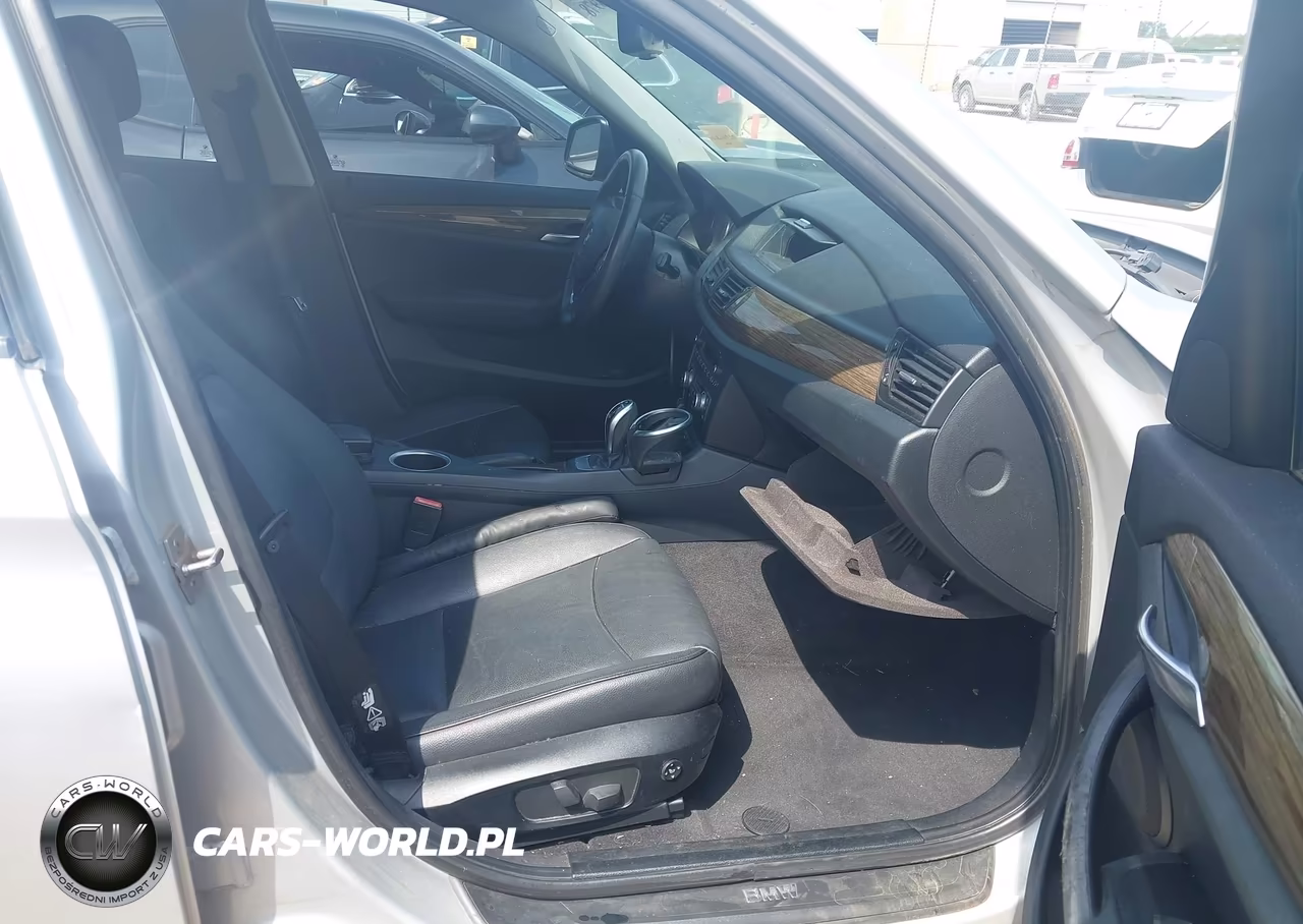 2013 BMW X1 Sdrive28I VIN:WBAVM1C5XDVW44294 - 5