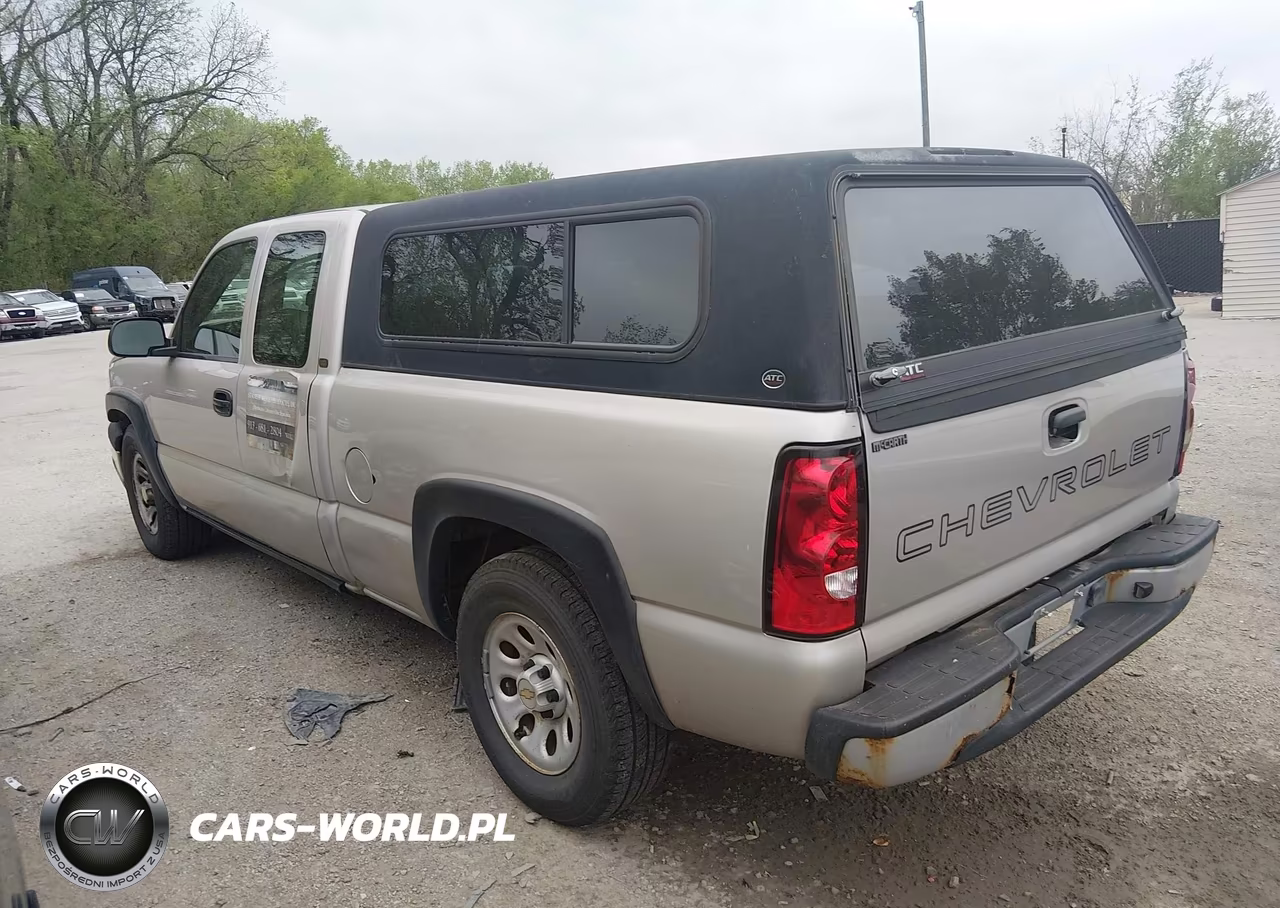 2005 Chevrolet Silverado 1500 Work Truck VIN:1GCEC19X85Z188997 - 3