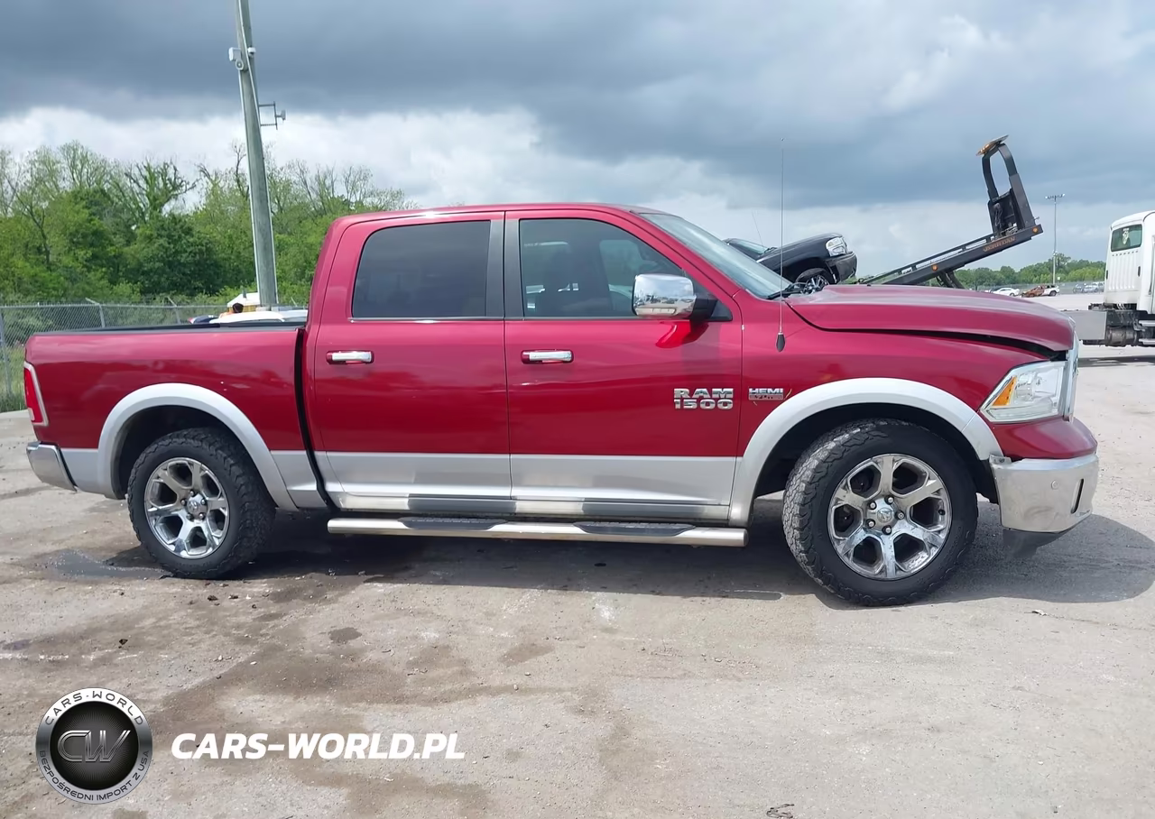 2015 Ram 1500 Laramie VIN:1C6RR6NT5FS565433 - 13