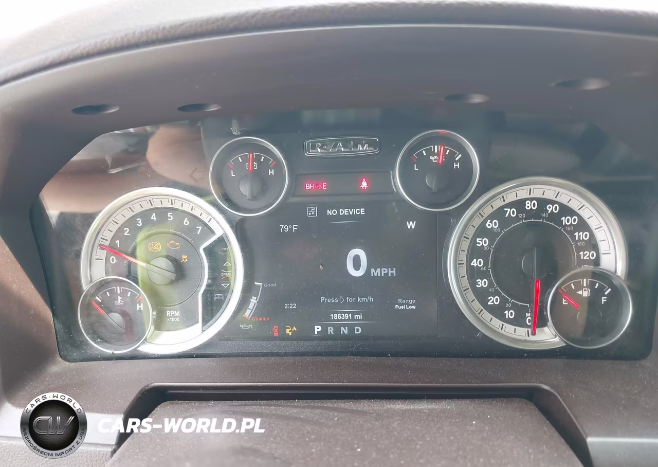 2015 Ram 1500 Laramie VIN:1C6RR6NT5FS565433 - 7