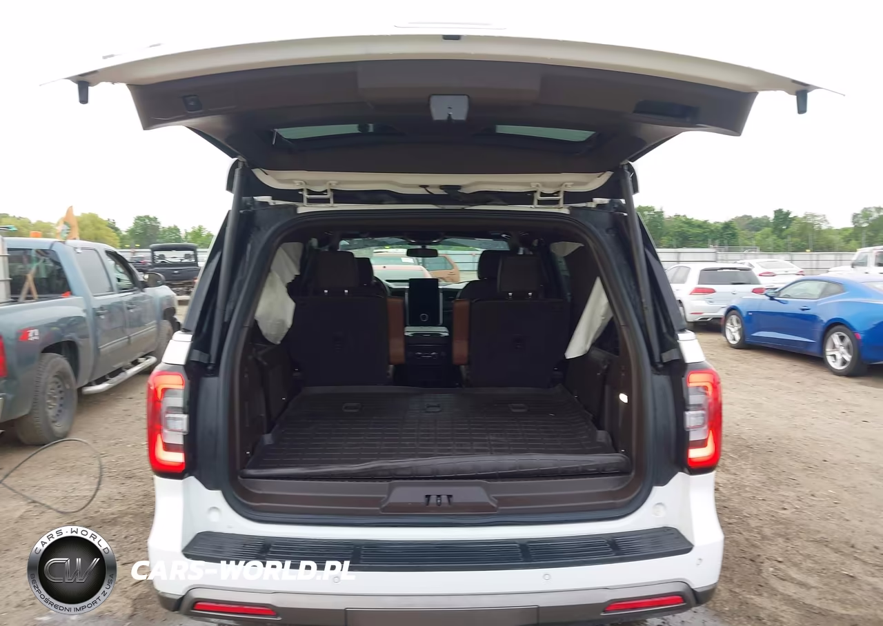 2023 Ford Expedition King Ranch VIN:1FMJU1P85PEA48810 - 17