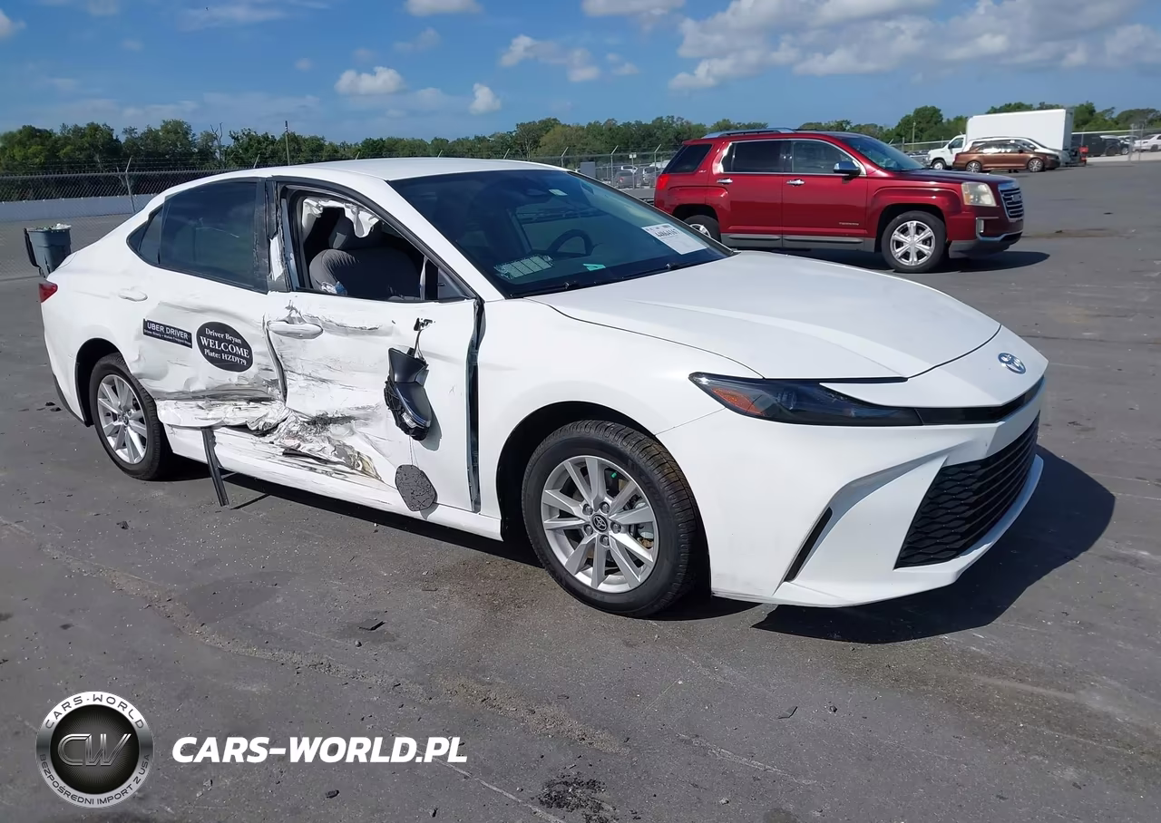 2025 Toyota Camry Le
