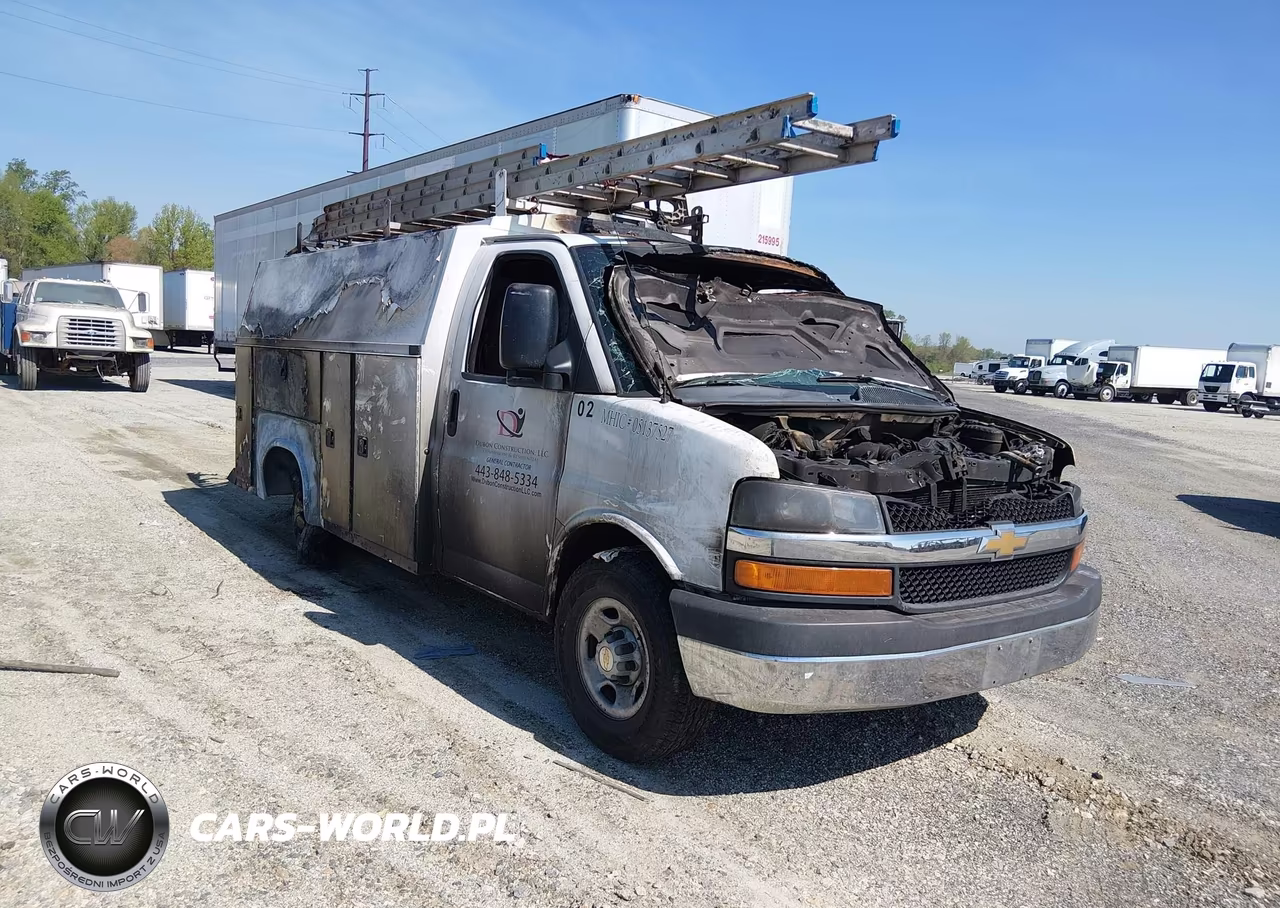 2010 Chevrolet Express Cutaway Work Van