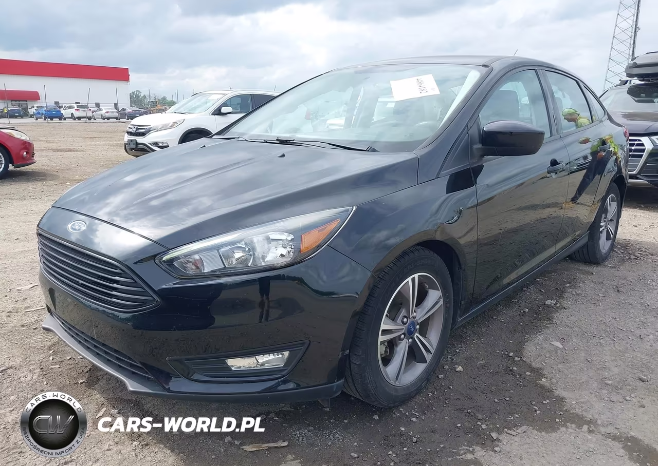 2018 Ford Focus Se VIN:1FADP3F25JL308049 - 2