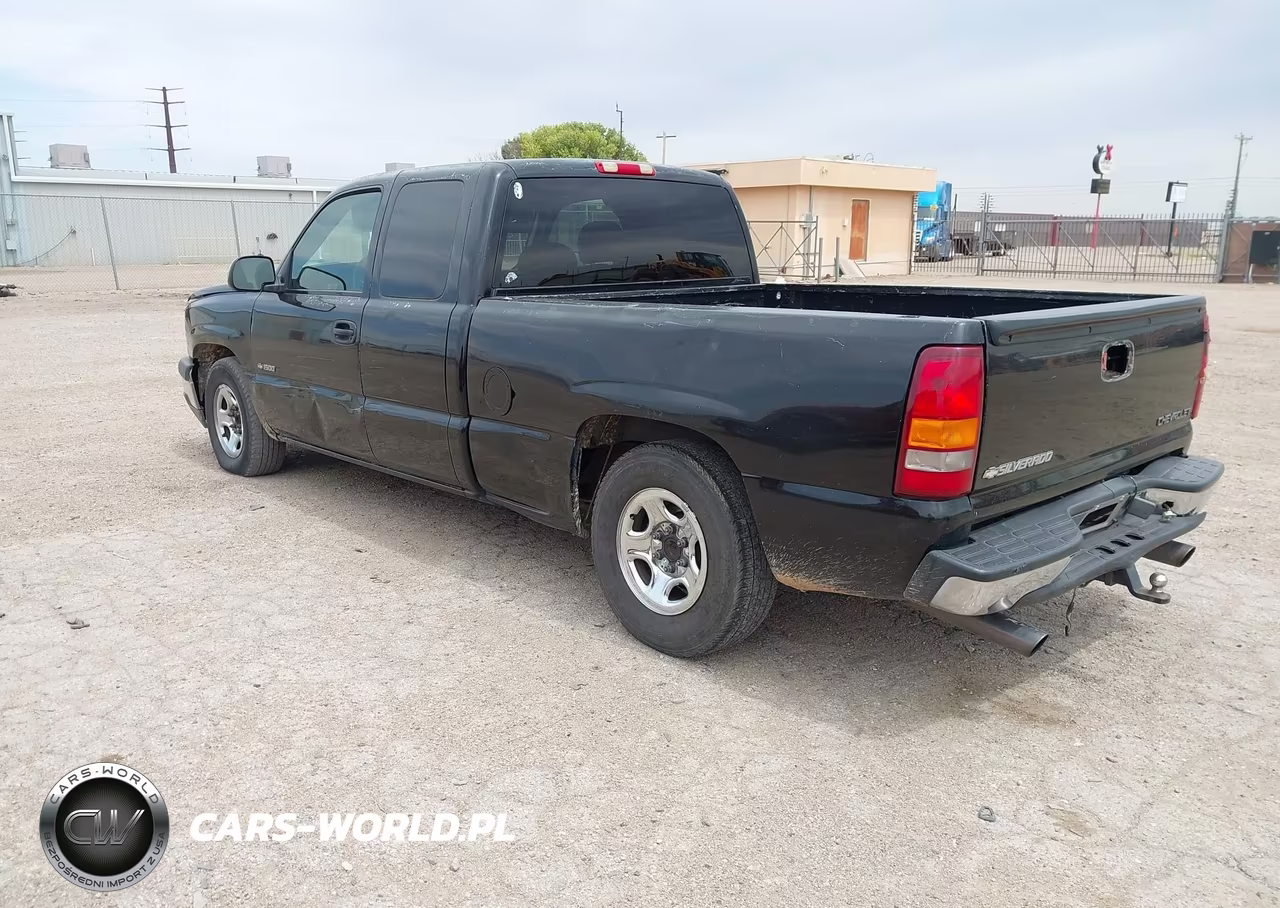 2001 Chevrolet Silverado 1500 Ls VIN:2GCEC19V711126590 - 3