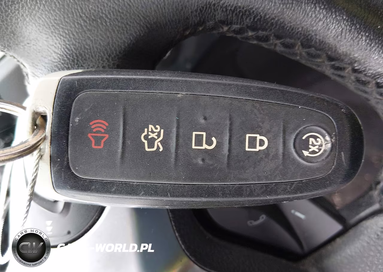 2013 Ford Escape Titanium VIN:1FMCU0J94DUC44744 - 11