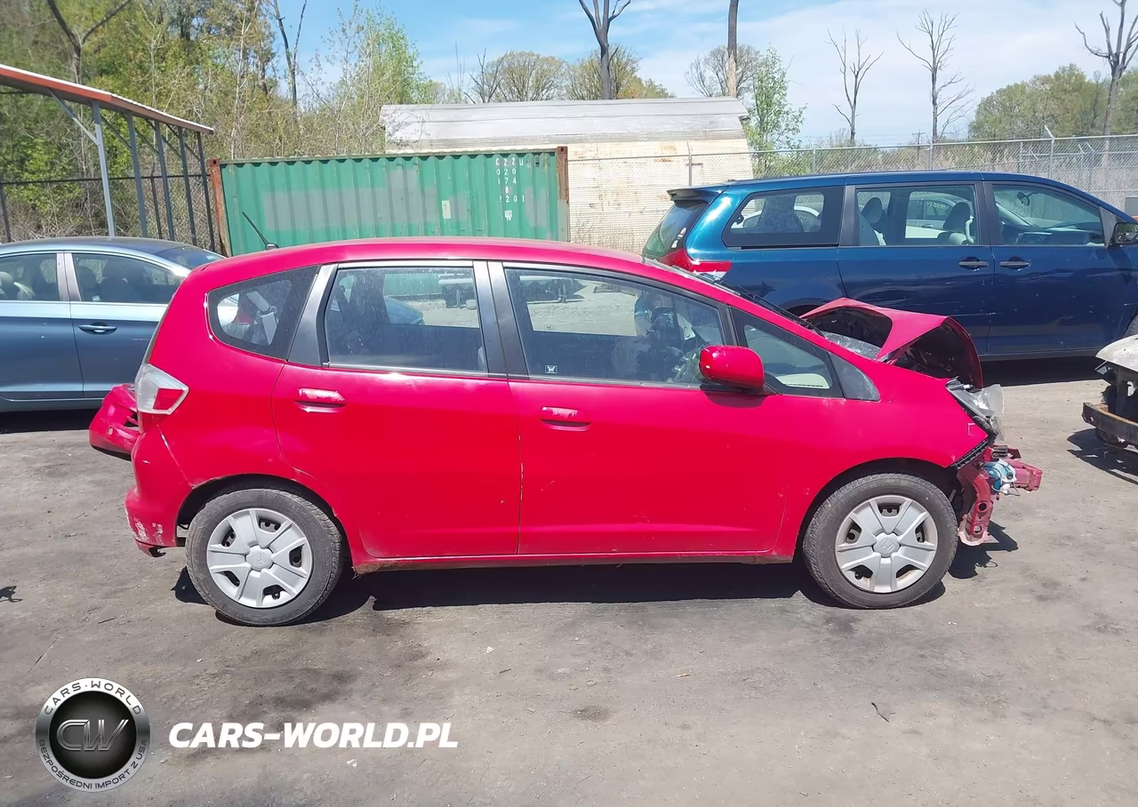 2012 Honda Fit VIN:JHMGE8H39CC033447 - 13