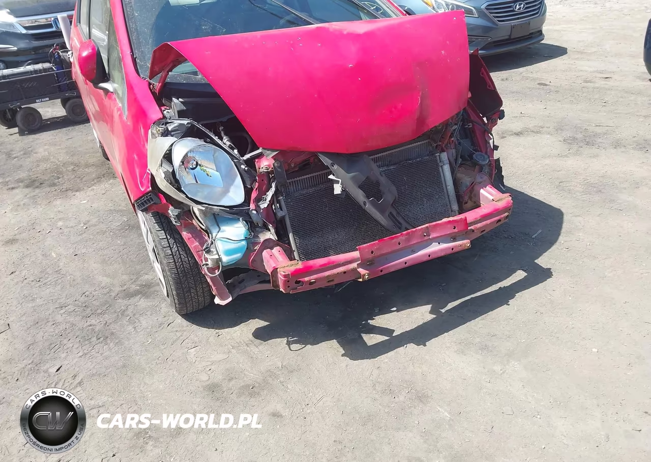 2012 Honda Fit VIN:JHMGE8H39CC033447 - 6