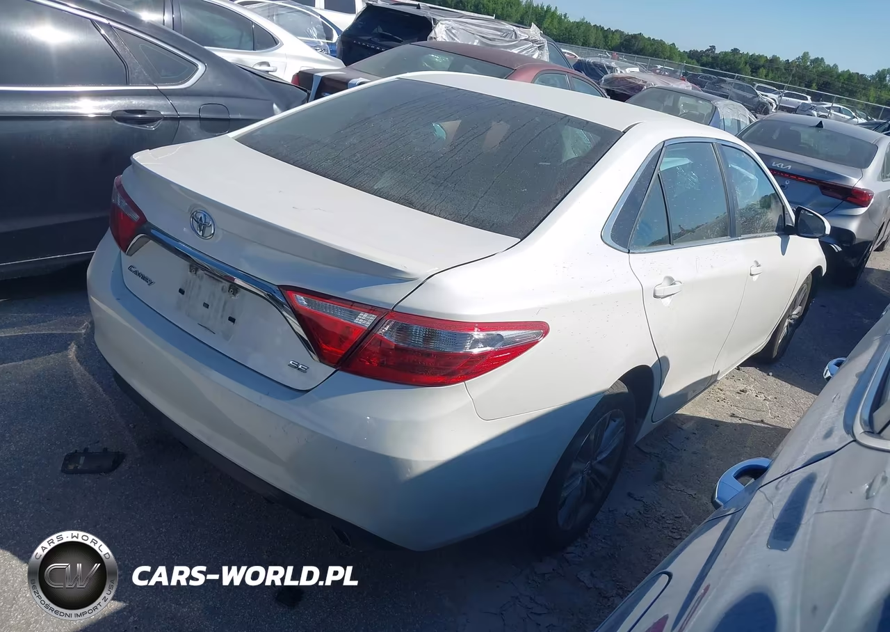 2017 Toyota Camry Se VIN:4T1BF1FK4HU441099 - 4