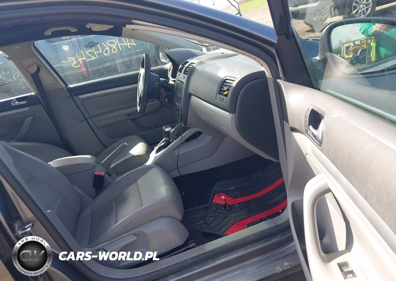 2007 Volkswagen Jetta Wolfsburg Edition VIN:3VWEF81K47M179702 - 5