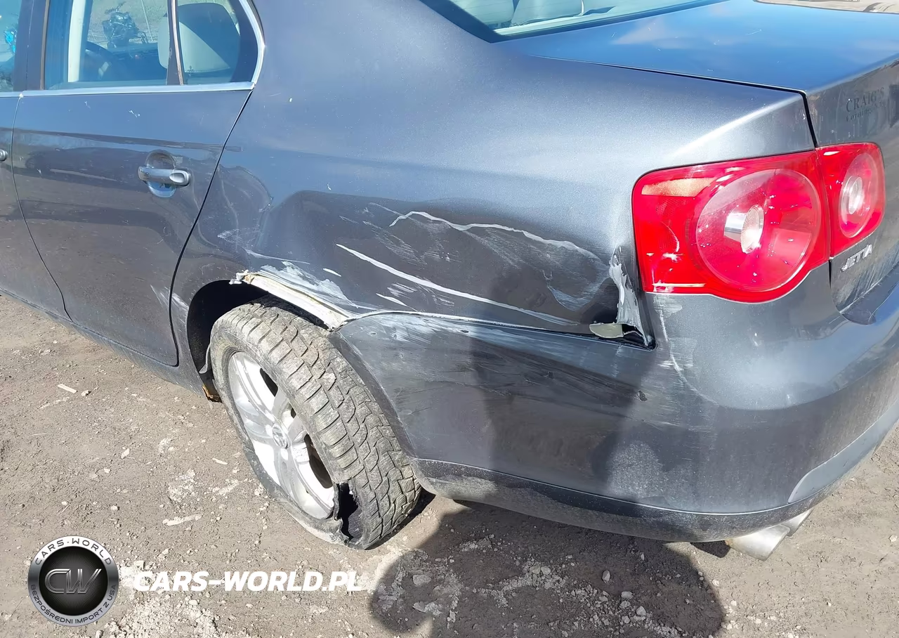 2007 Volkswagen Jetta Wolfsburg Edition VIN:3VWEF81K47M179702 - 6