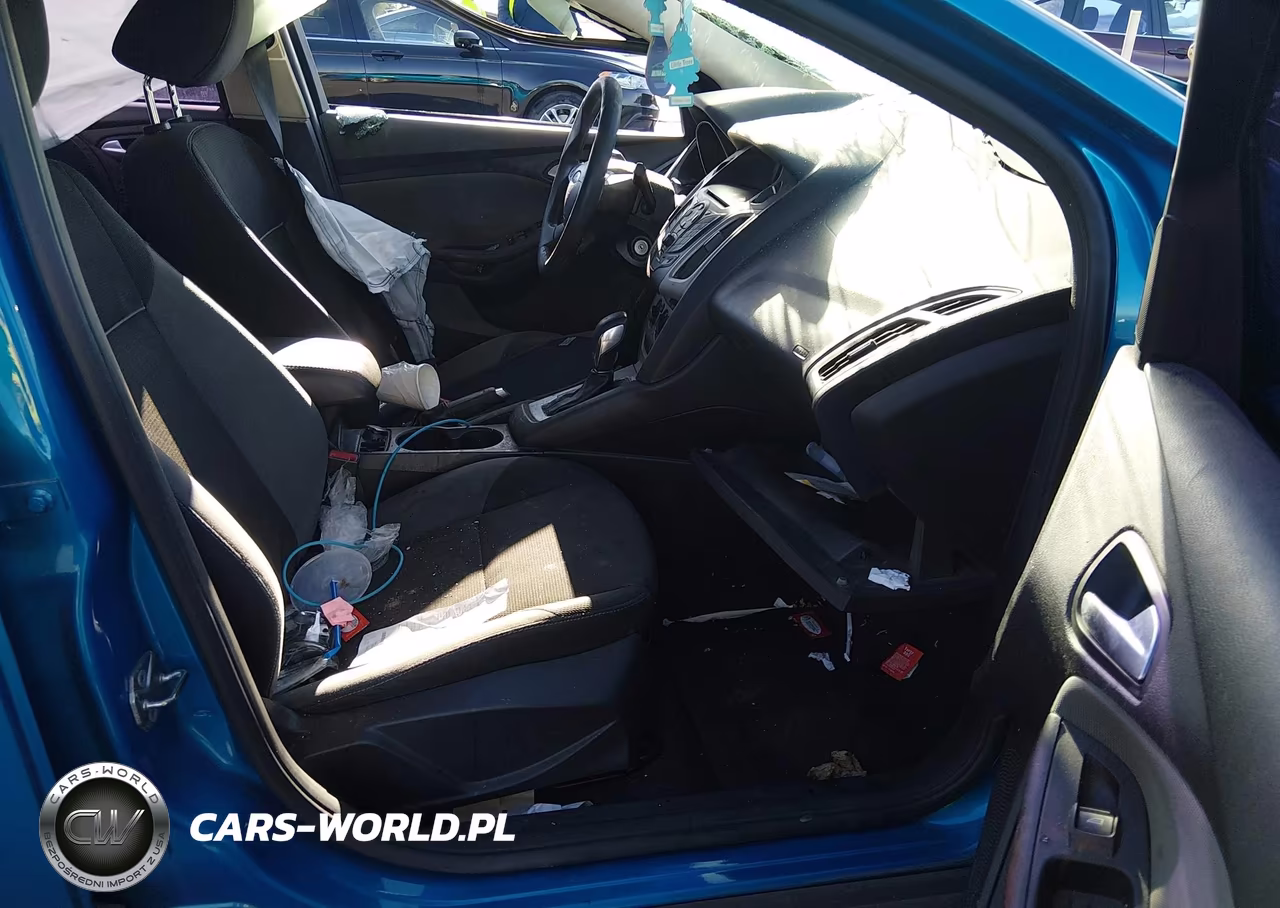 2014 Ford Focus Se VIN:1FADP3F22EL399397 - 5