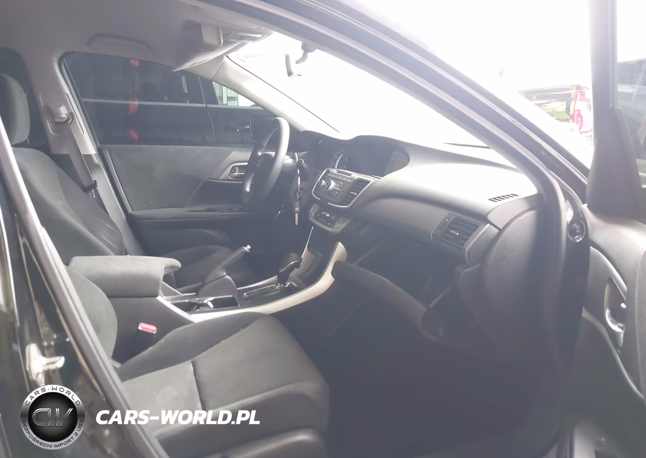 2013 Honda Accord Lx VIN:1HGCR2F33DA072702 - 5