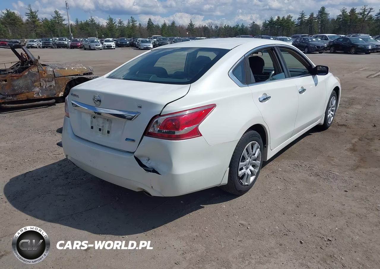 2013 Nissan Altima 2.5 S VIN:1N4AL3AP4DN571174 - 4