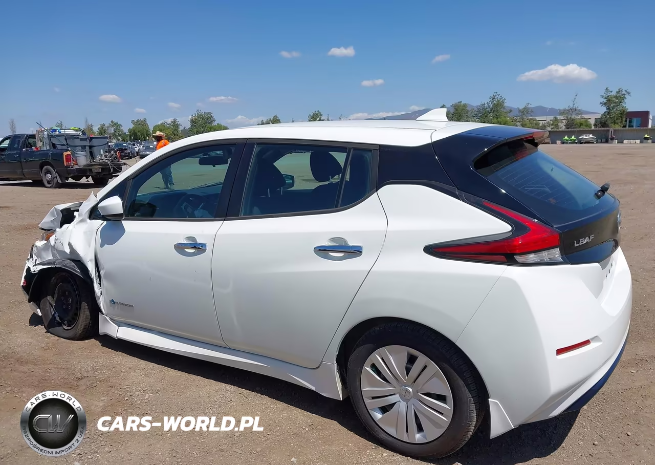 2018 Nissan Leaf S VIN:1N4AZ1CP6JC311236 - 15