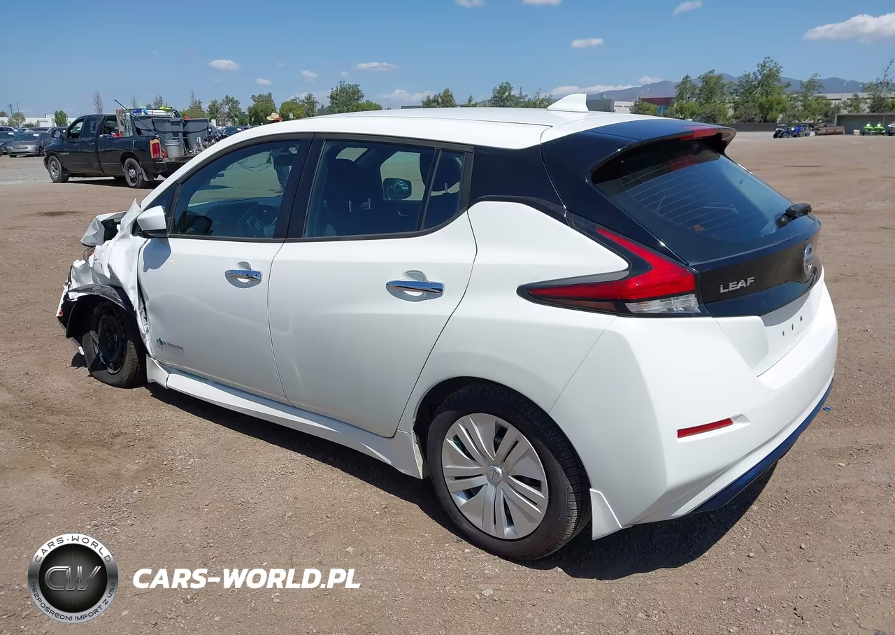 2018 Nissan Leaf S VIN:1N4AZ1CP6JC311236 - 3