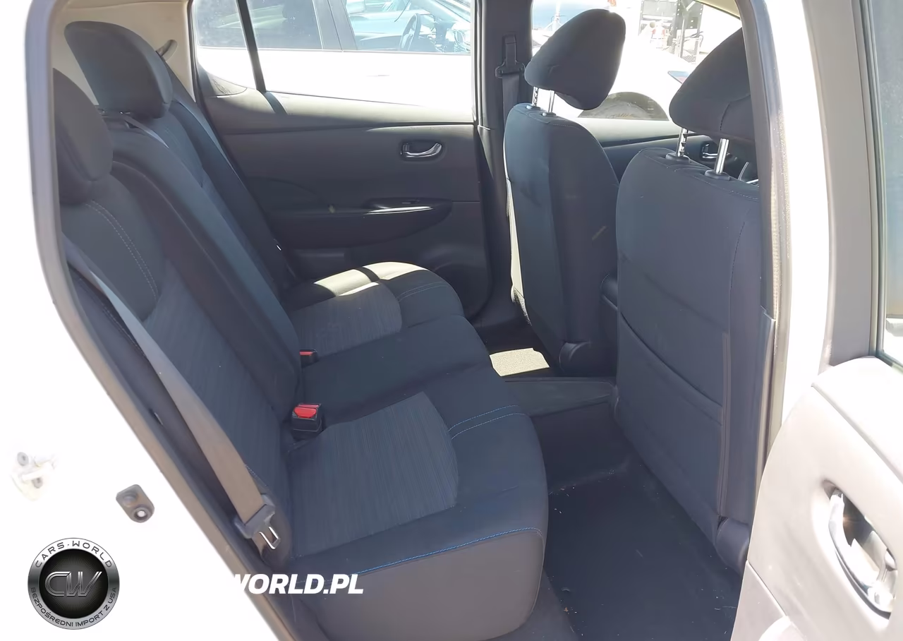 2018 Nissan Leaf S VIN:1N4AZ1CP6JC311236 - 8