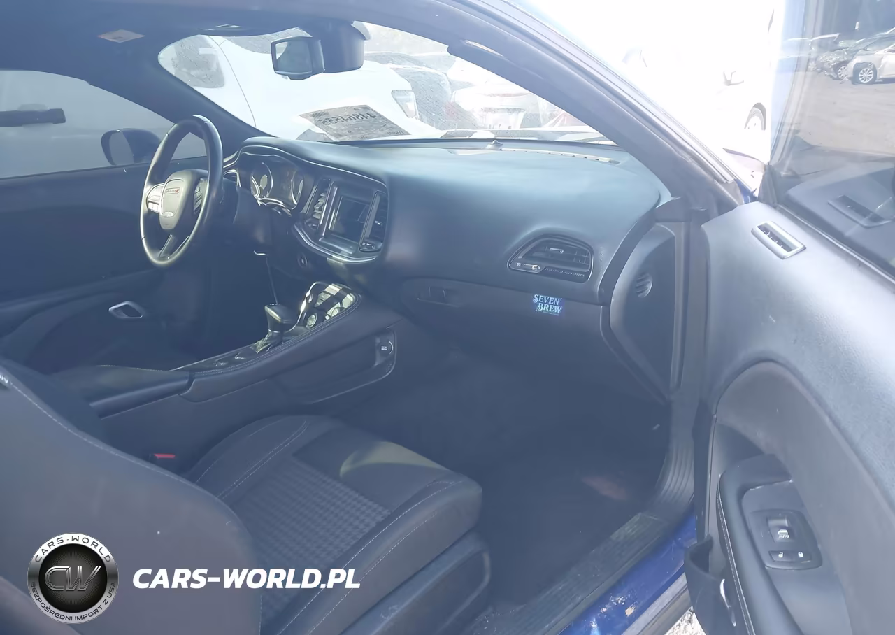 2018 Dodge Challenger Sxt VIN:2C3CDZAG7JH270510 - 5
