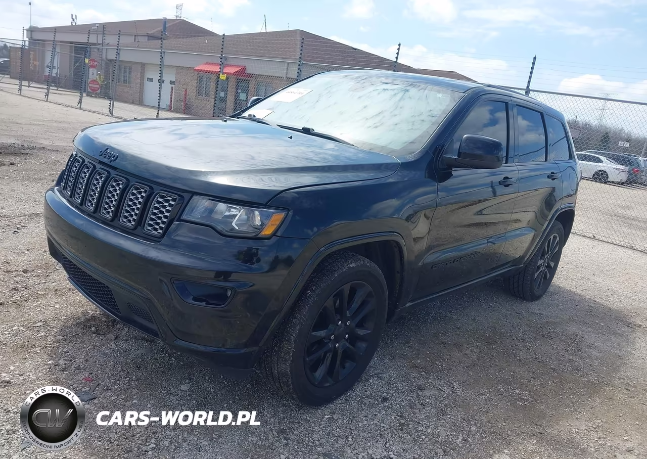 2017 Jeep Grand Cherokee Altitude 4X4 VIN:1C4RJFAG1HC733753 - 2