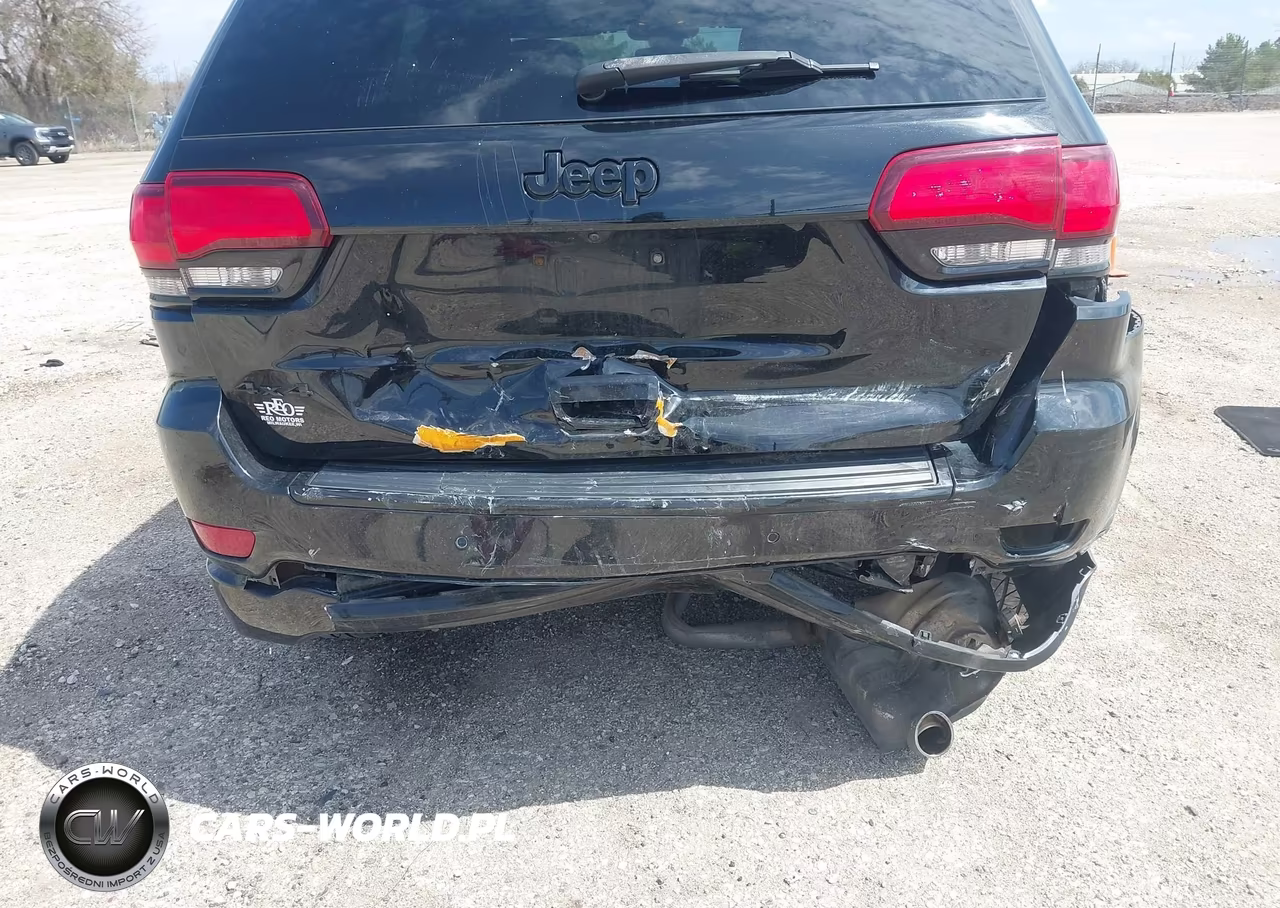 2017 Jeep Grand Cherokee Altitude 4X4 VIN:1C4RJFAG1HC733753 - 6
