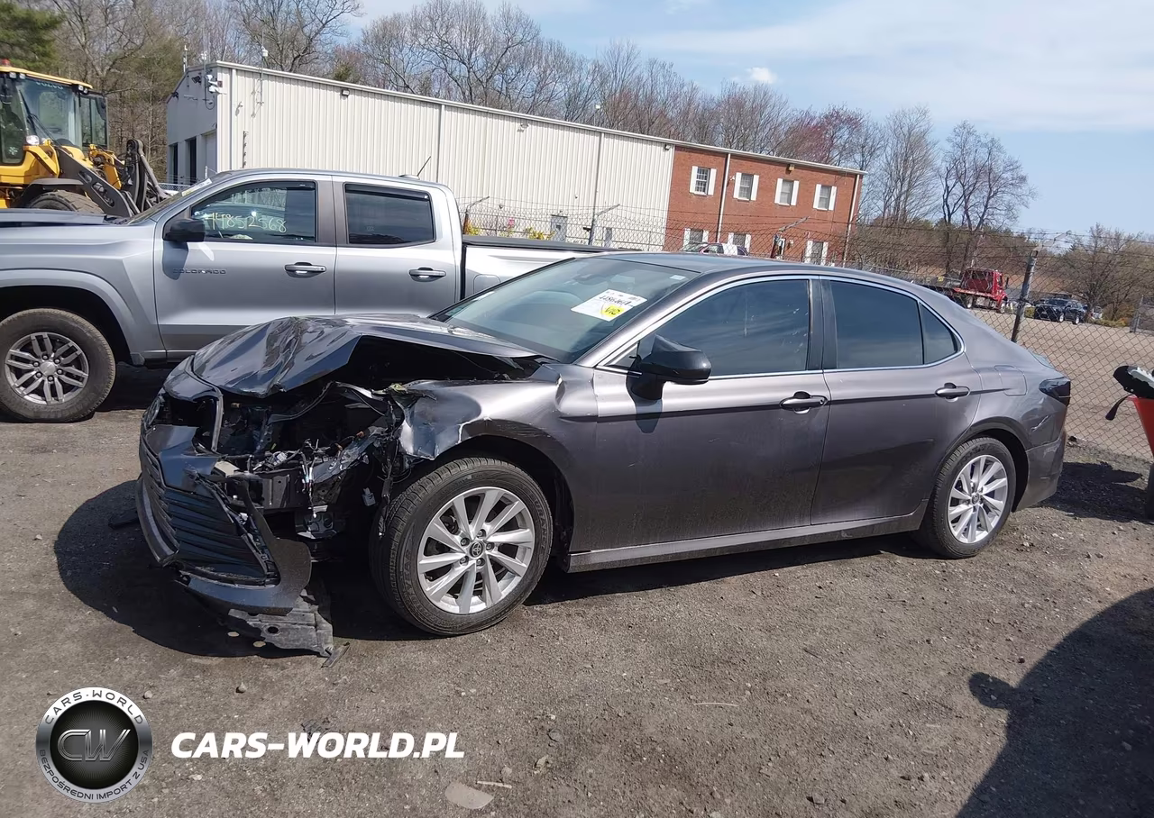 2021 Toyota Camry Le VIN:4T1C11AK0MU555315 - 14