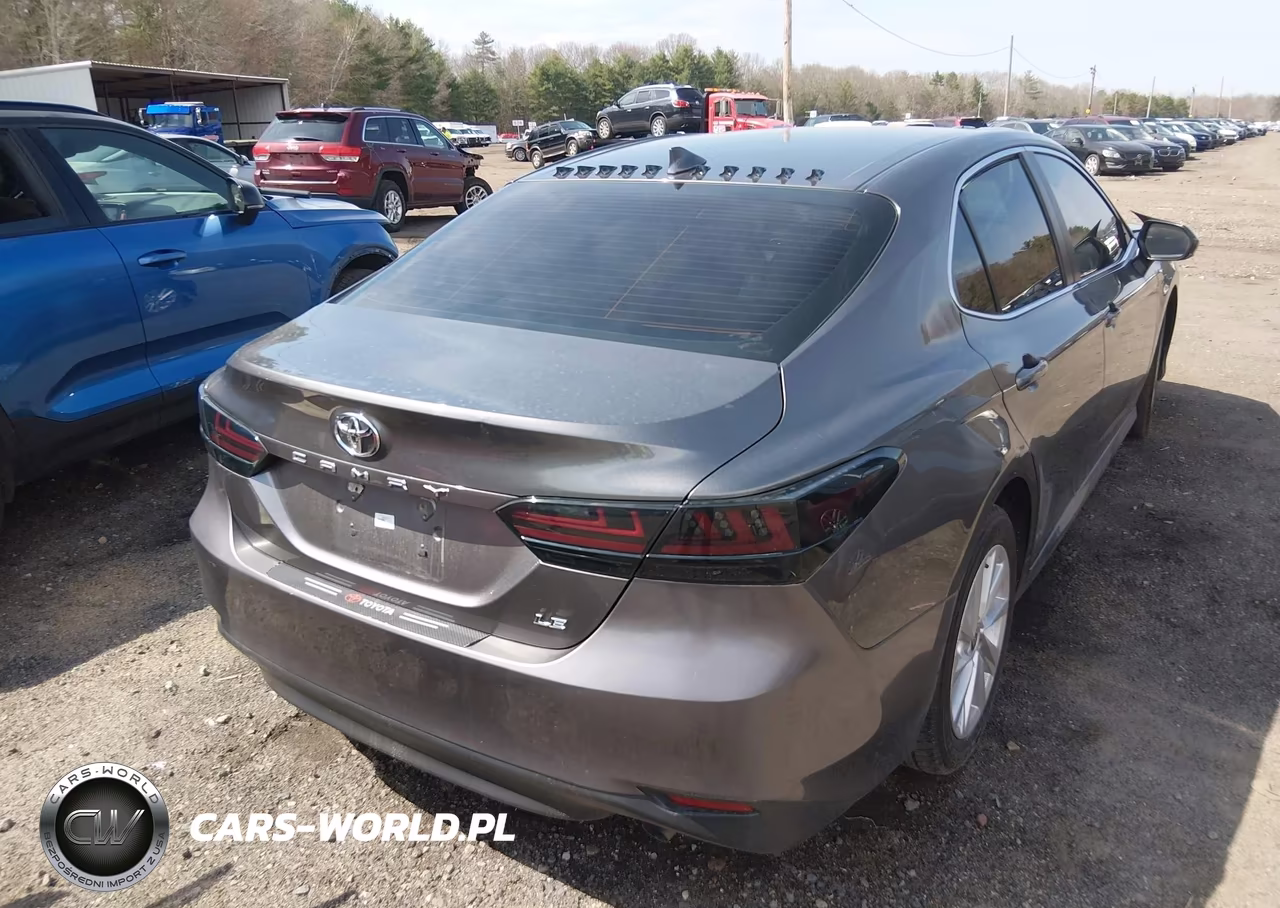 2021 Toyota Camry Le VIN:4T1C11AK0MU555315 - 4