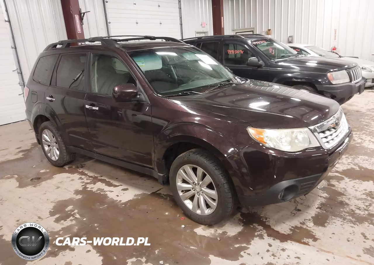 2013 Subaru Forester 2.5X Premium – zdjęcie 1 z 11