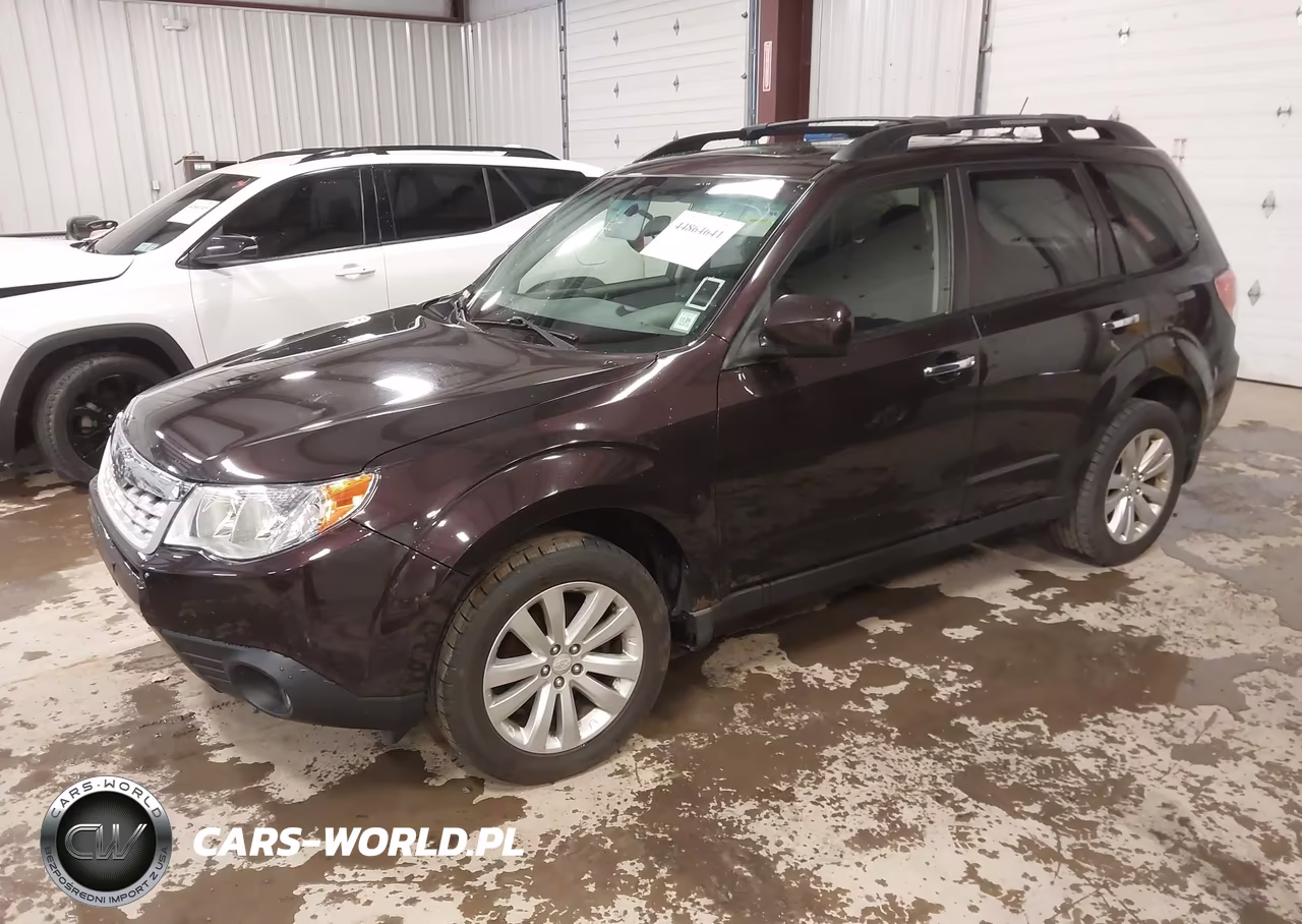 2013 Subaru Forester 2.5X Premium VIN:JF2SHADC4DH439349 - 2