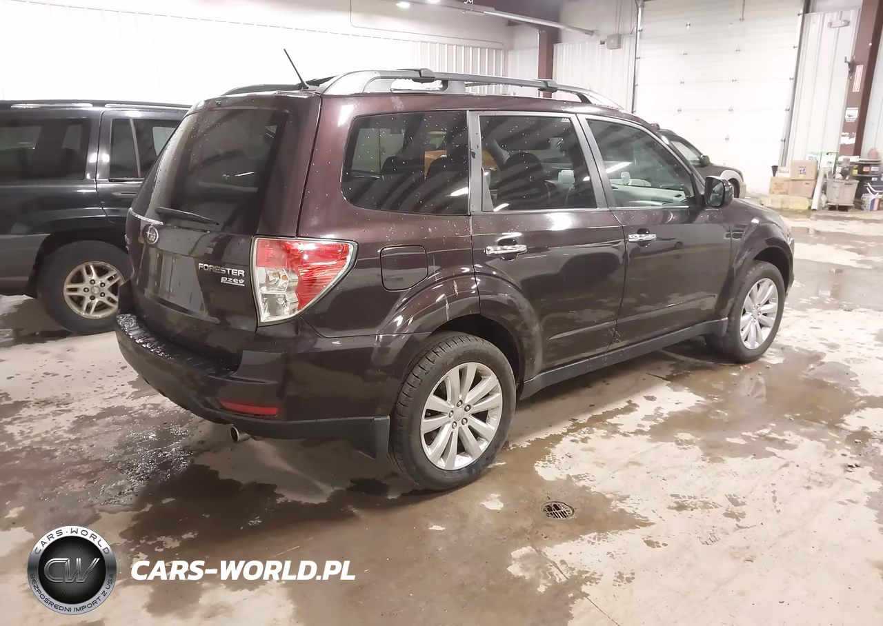 2013 Subaru Forester 2.5X Premium VIN:JF2SHADC4DH439349 - 4