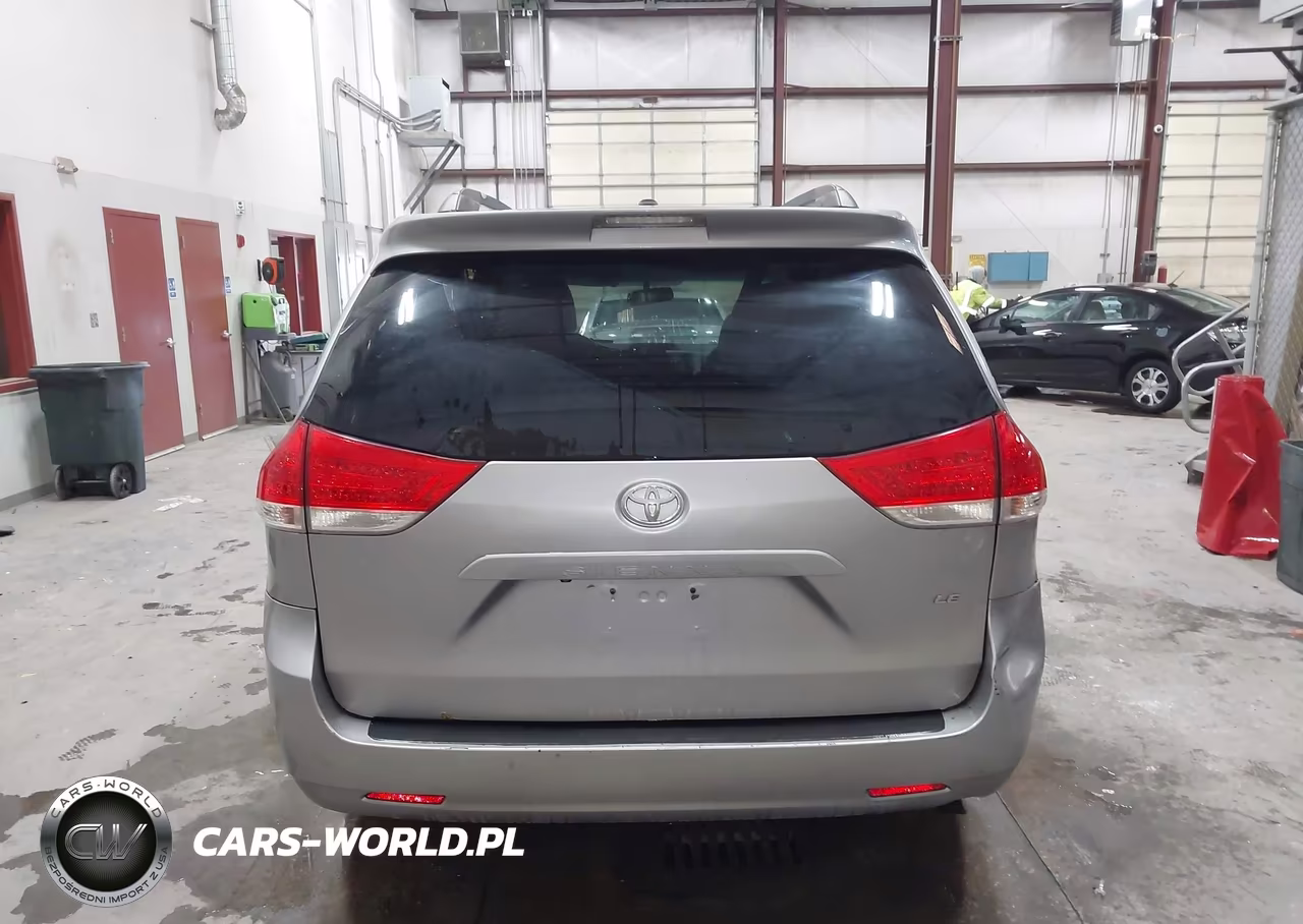 2012 Toyota Sienna Le V6 8 Passenger VIN:5TDKK3DC5CS201368 - 16