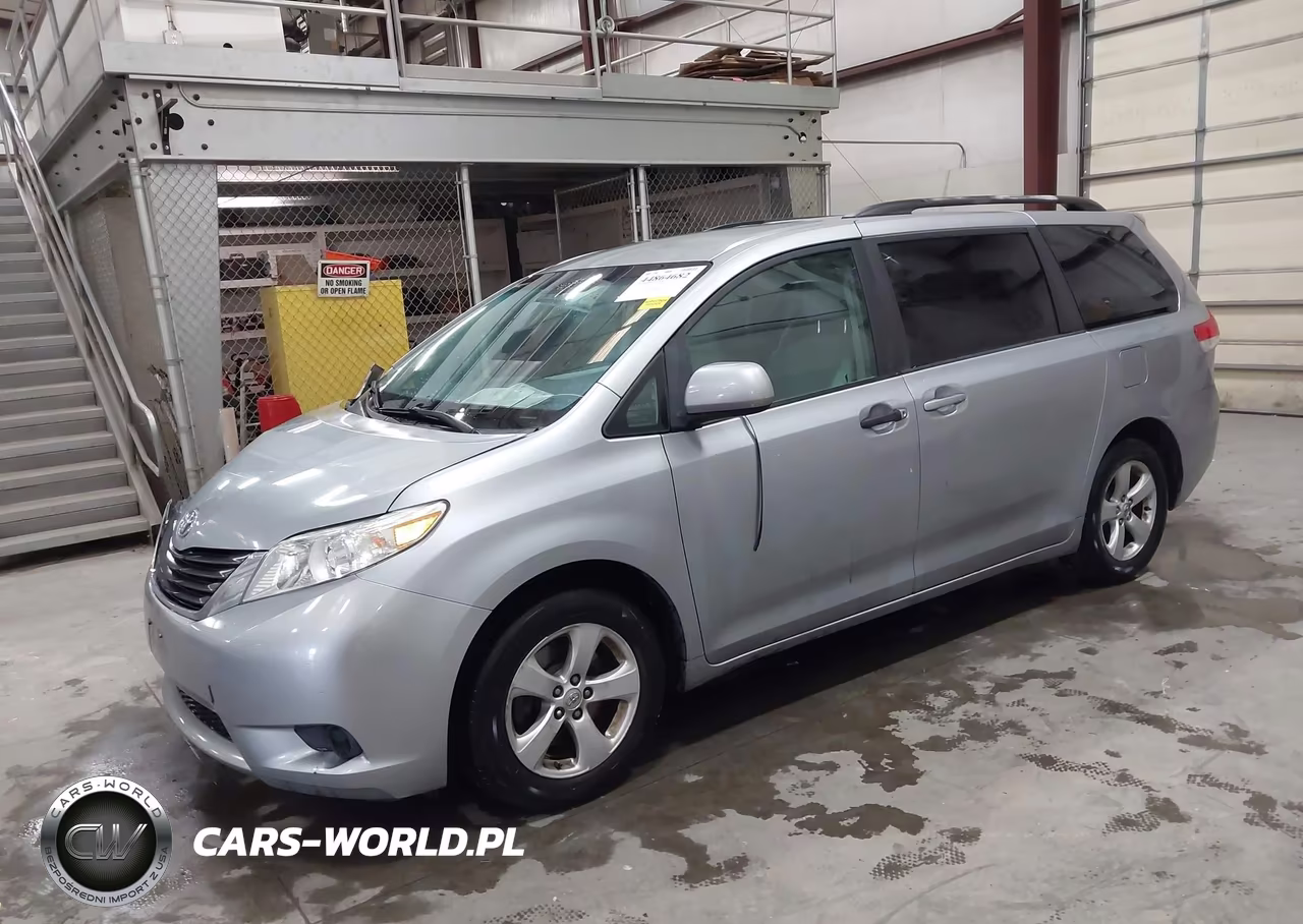 2012 Toyota Sienna Le V6 8 Passenger VIN:5TDKK3DC5CS201368 - 2