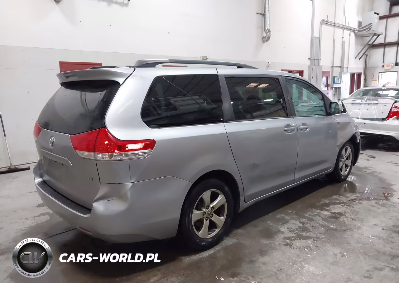 2012 Toyota Sienna Le V6 8 Passenger VIN:5TDKK3DC5CS201368 - 4