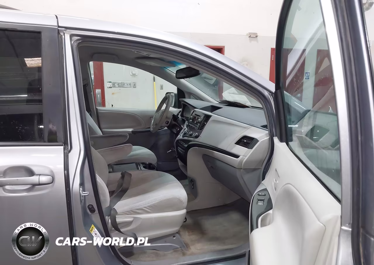 2012 Toyota Sienna Le V6 8 Passenger VIN:5TDKK3DC5CS201368 - 5