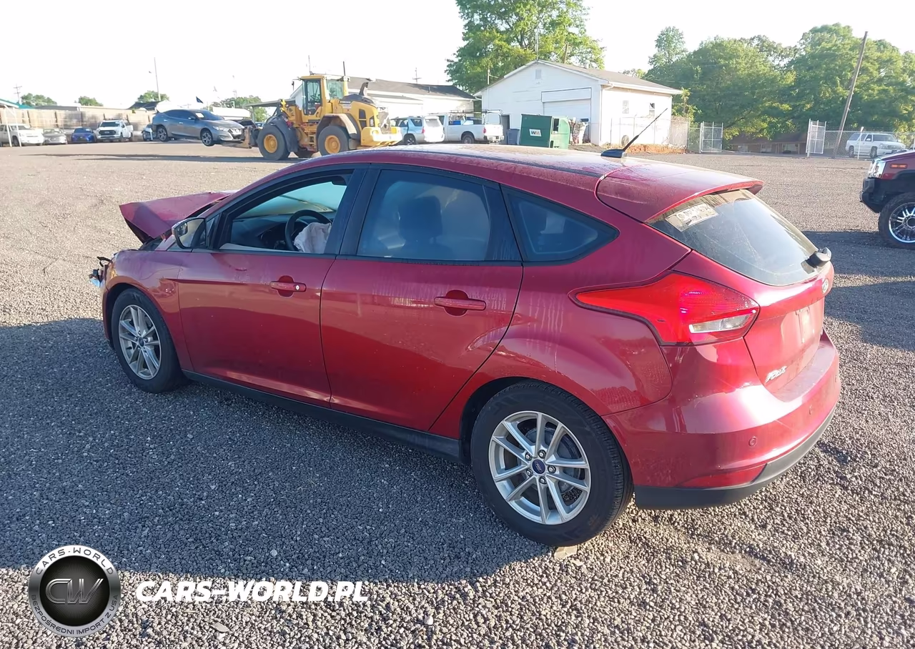 2016 Ford Focus Se VIN:1FADP3K25GL241502 - 3