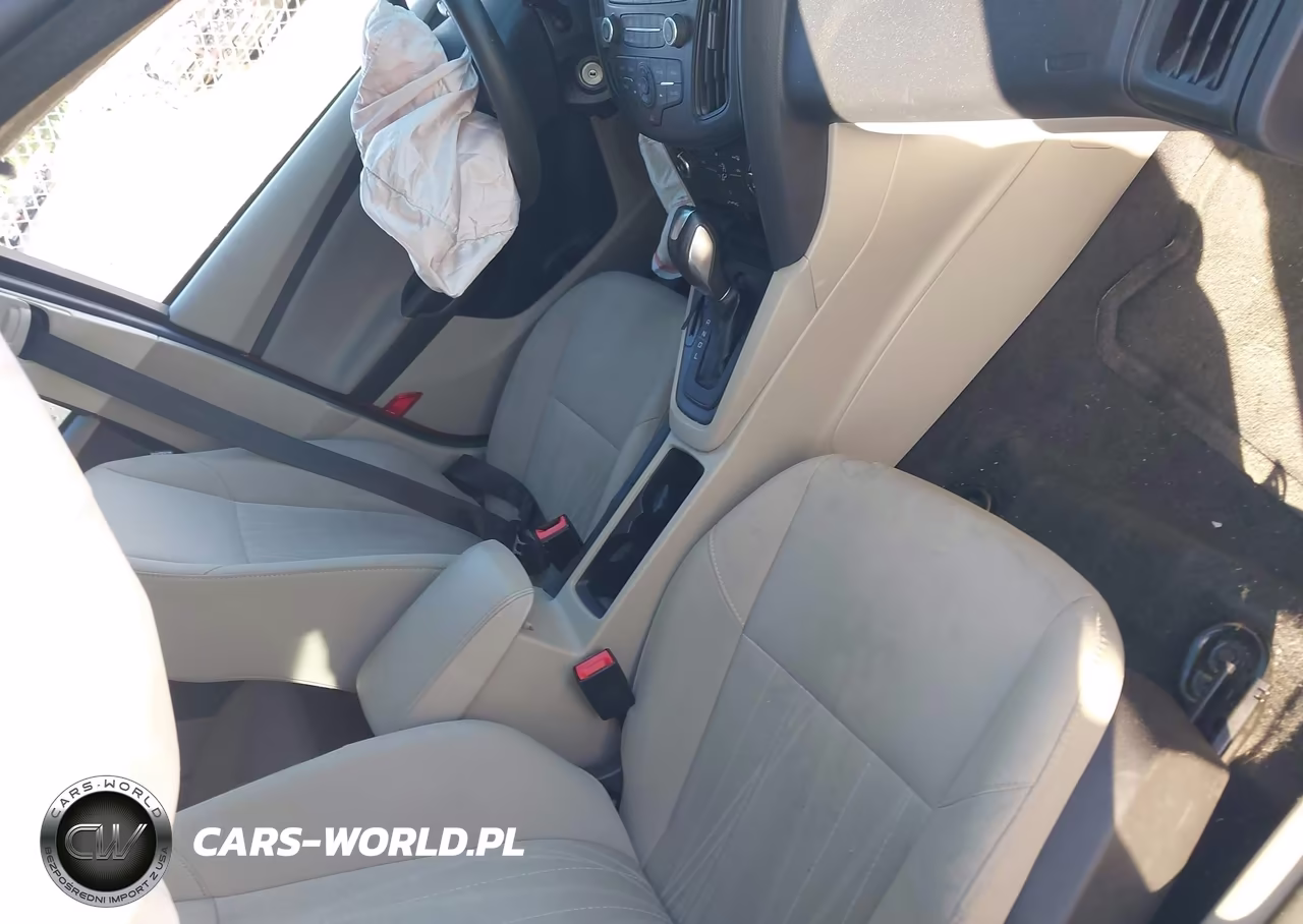2016 Ford Focus Se VIN:1FADP3K25GL241502 - 5