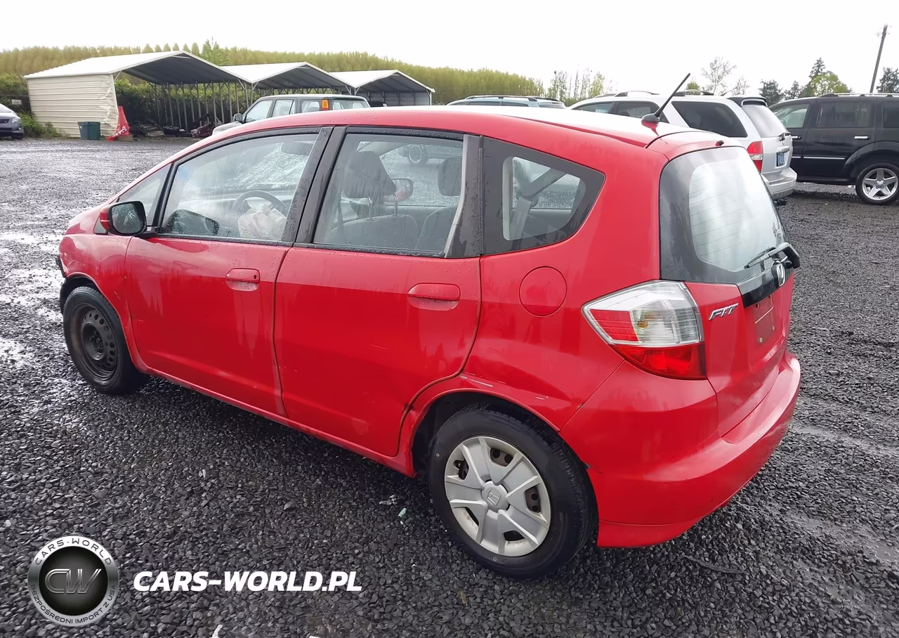 2013 Honda Fit VIN:JHMGE8H30DC029420 - 3