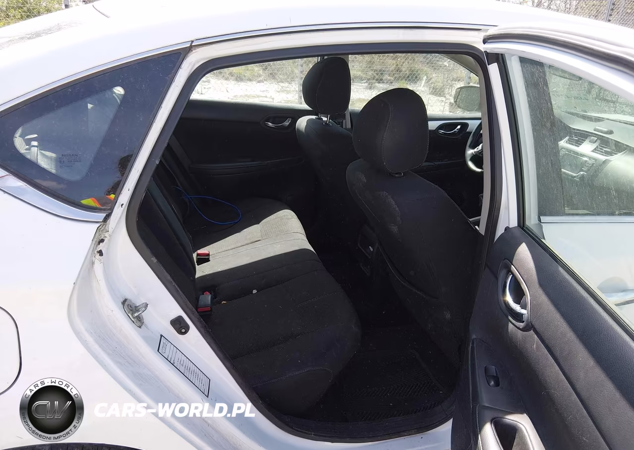 2018 Nissan Sentra S VIN:3N1AB7APXJY285657 - 8