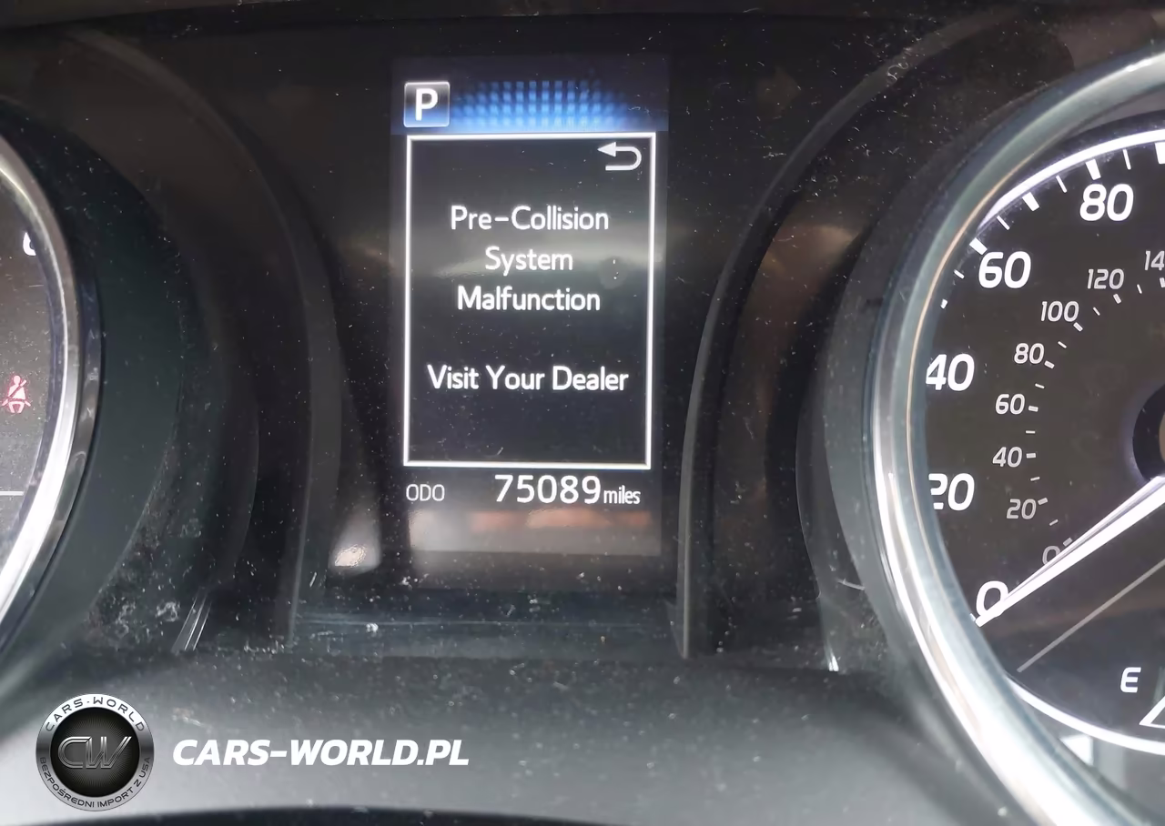 2020 Toyota Camry Le VIN:4T1C11AK7LU309182 - 16