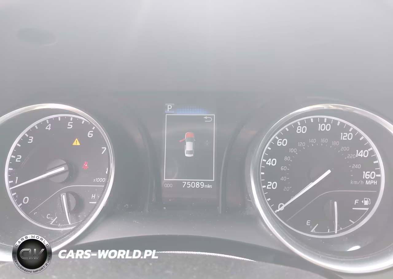 2020 Toyota Camry Le VIN:4T1C11AK7LU309182 - 7