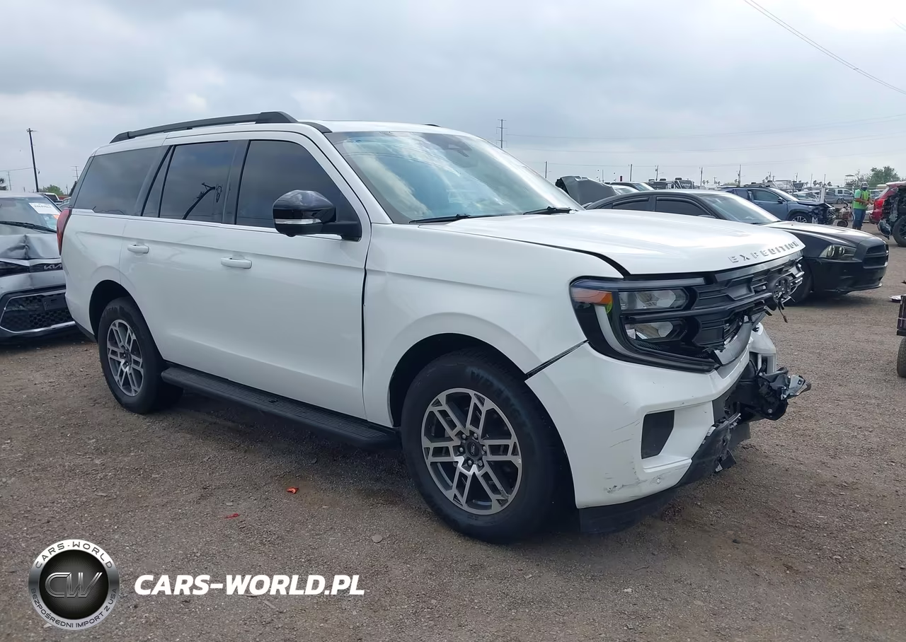 2025 Ford Expedition Active – zdjęcie 1 z 16
