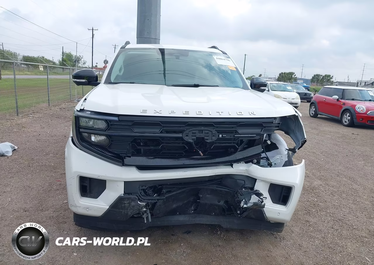 2025 Ford Expedition Active VIN:1FMJU1H8XSEA76724 - 12
