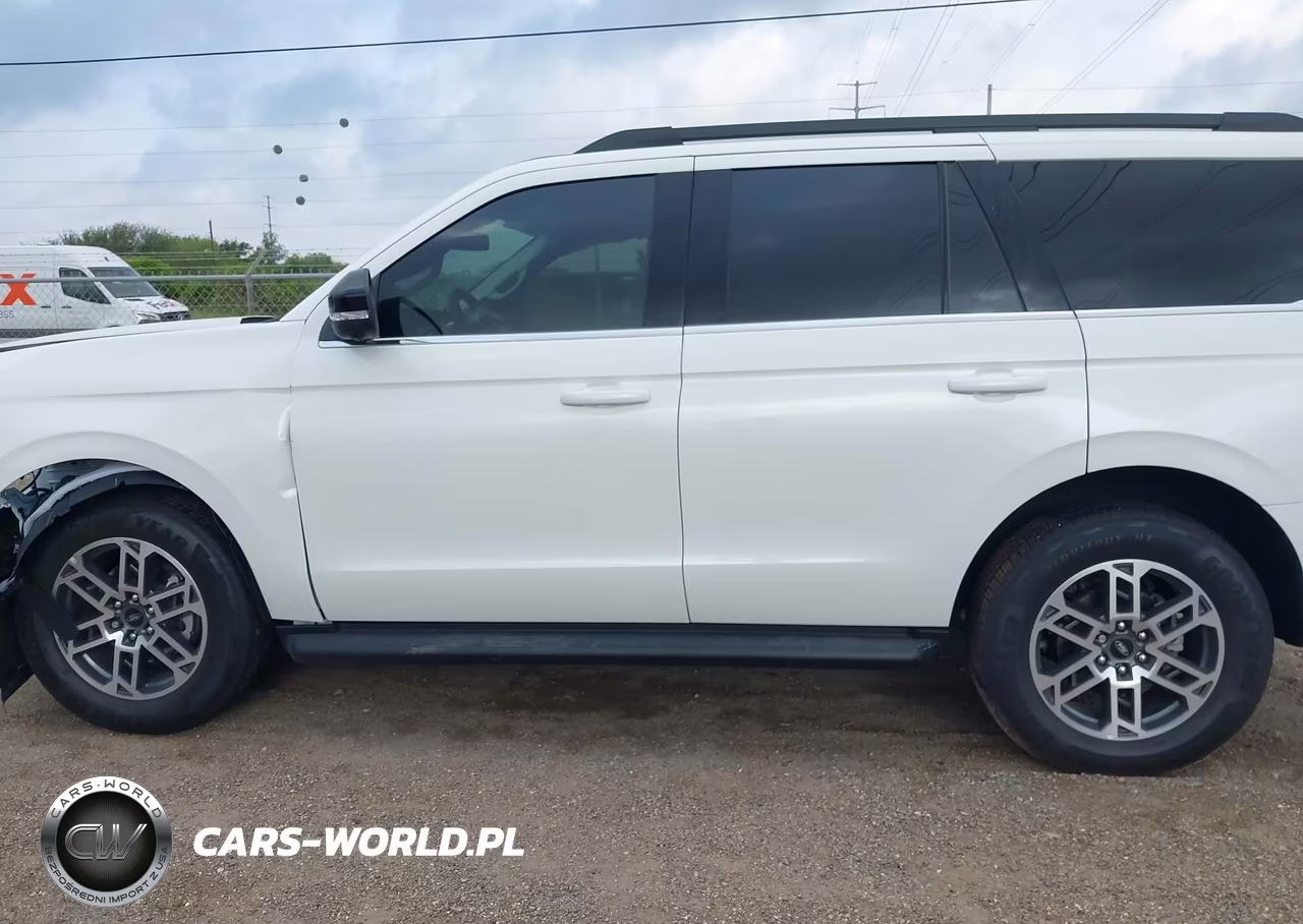 2025 Ford Expedition Active VIN:1FMJU1H8XSEA76724 - 14