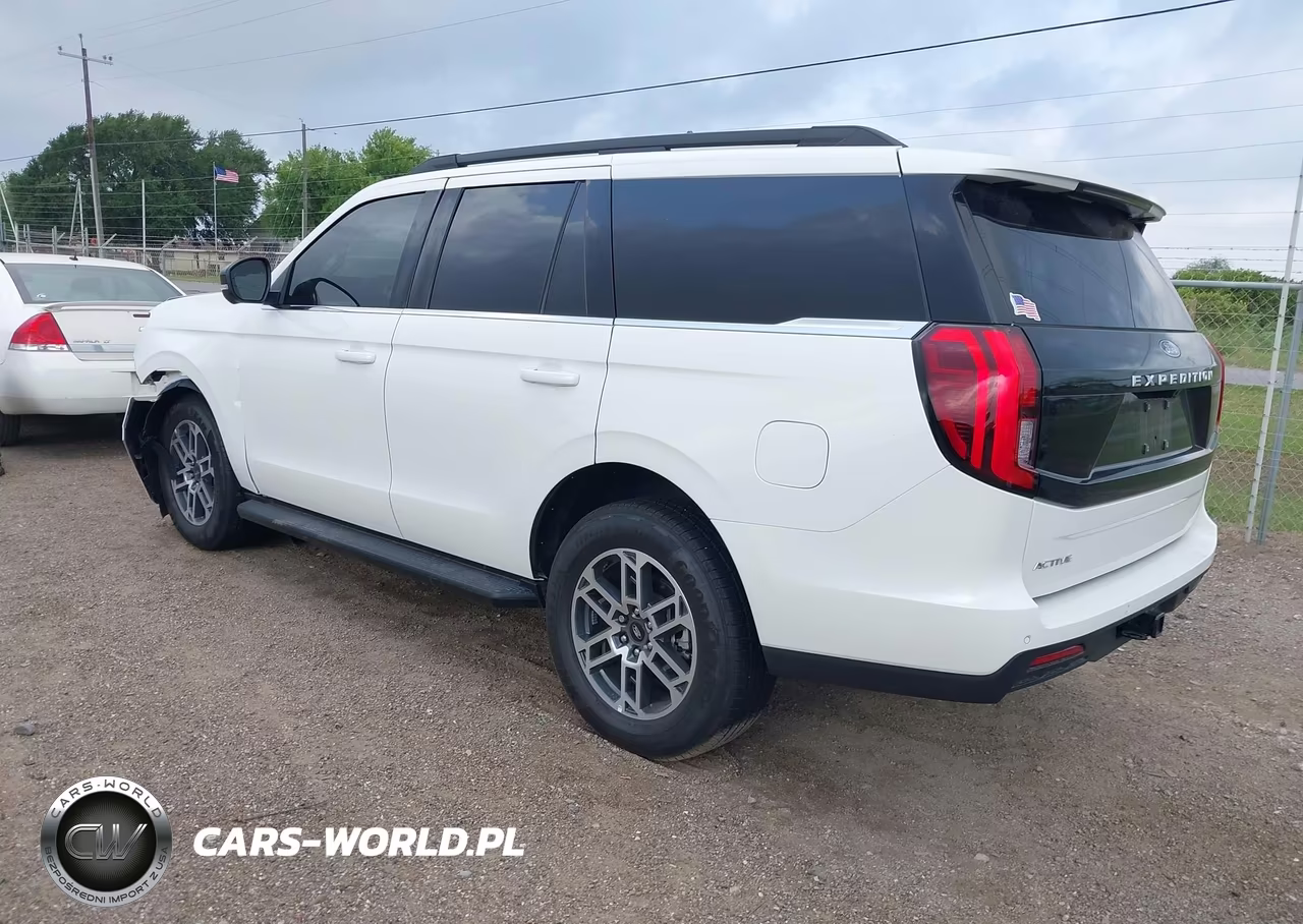 2025 Ford Expedition Active VIN:1FMJU1H8XSEA76724 - 3