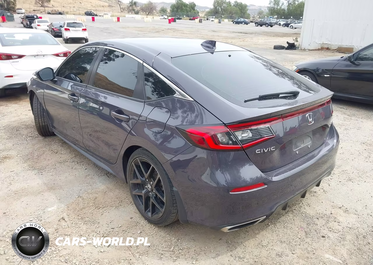 2023 Honda Civic Sport Touring VIN:19XFL1H83PE001632 - 3