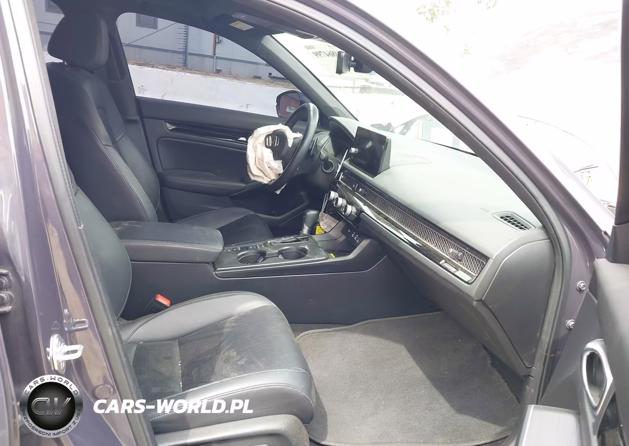 2023 Honda Civic Sport Touring VIN:19XFL1H83PE001632 - 5
