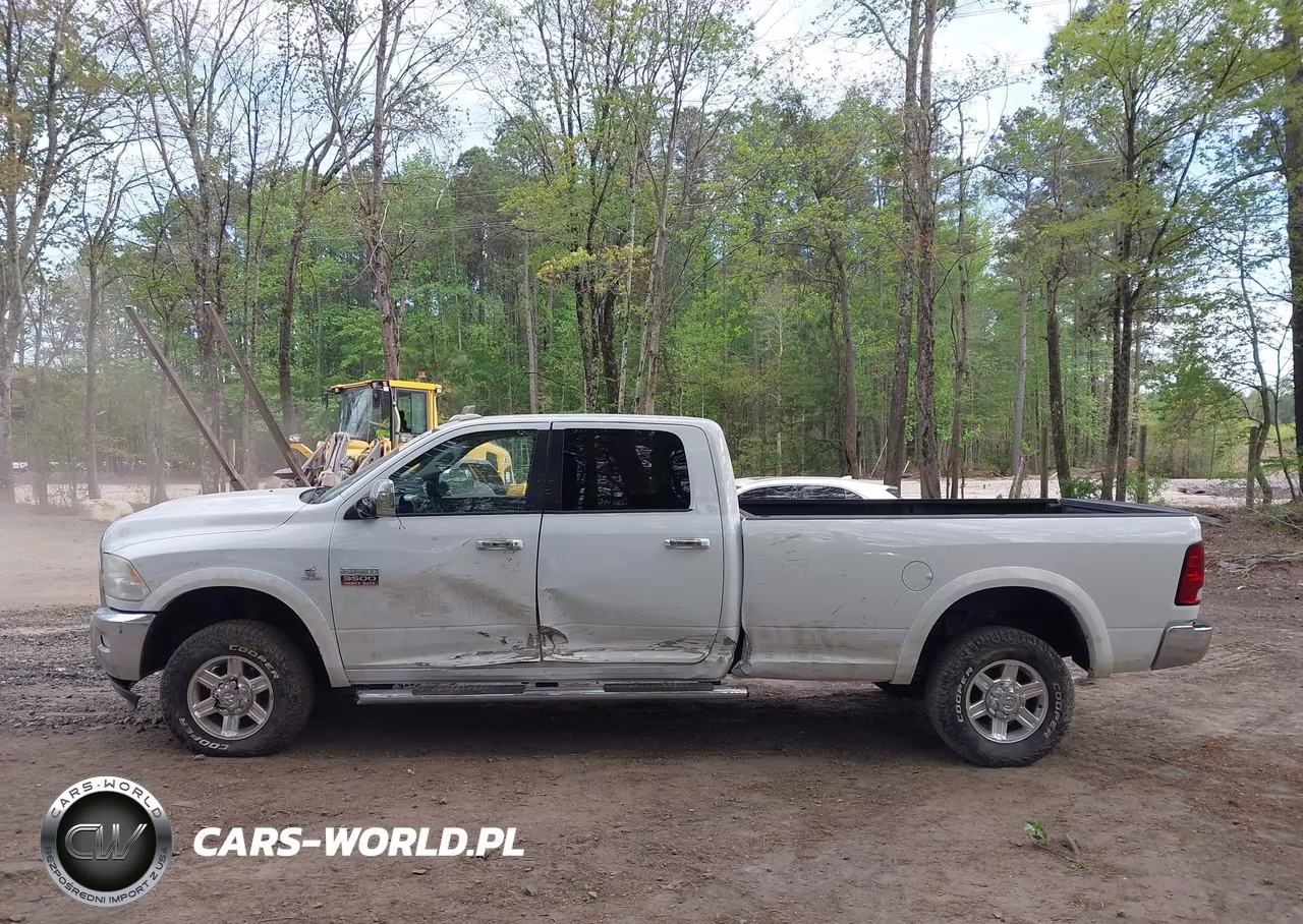 2011 Ram Ram 3500 Laramie VIN:3D73Y3CL4BG558452 - 14