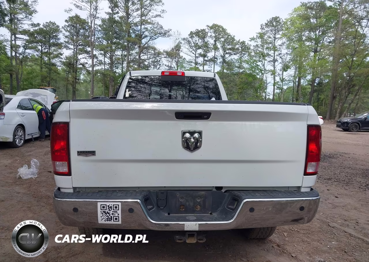 2011 Ram Ram 3500 Laramie VIN:3D73Y3CL4BG558452 - 15